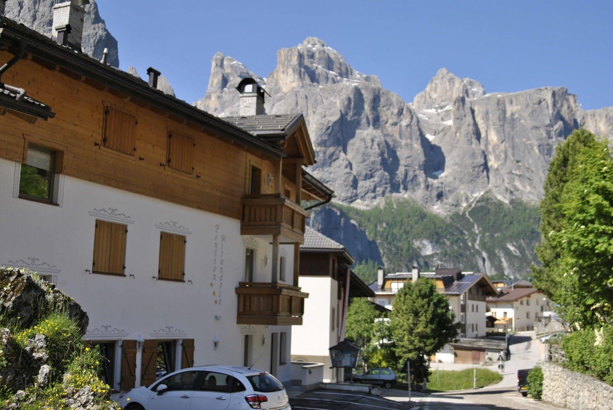 Mirandola 3*